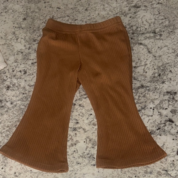 Adorable baby outfits set- horse shoe Cardigan and Bell bottom pants- 12 m - Picture 4 of 9
